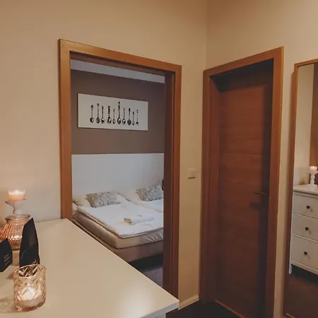 诺维雷布尼克旅馆 3*