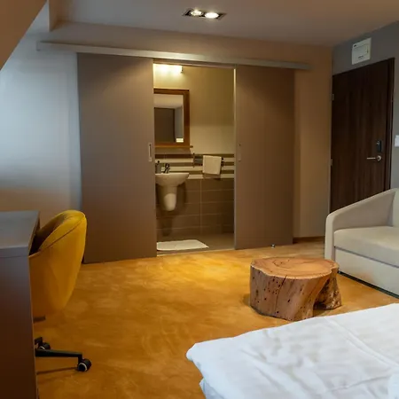 Novy Rybnik 3* Oboriste